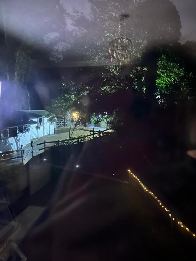 Nags Rest Apartment เคเทอร์แฮม ภายนอก รูปภาพ